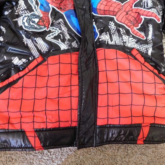 DISNEY STORE SPIDERMAN JACKET - Picture 6 of 12